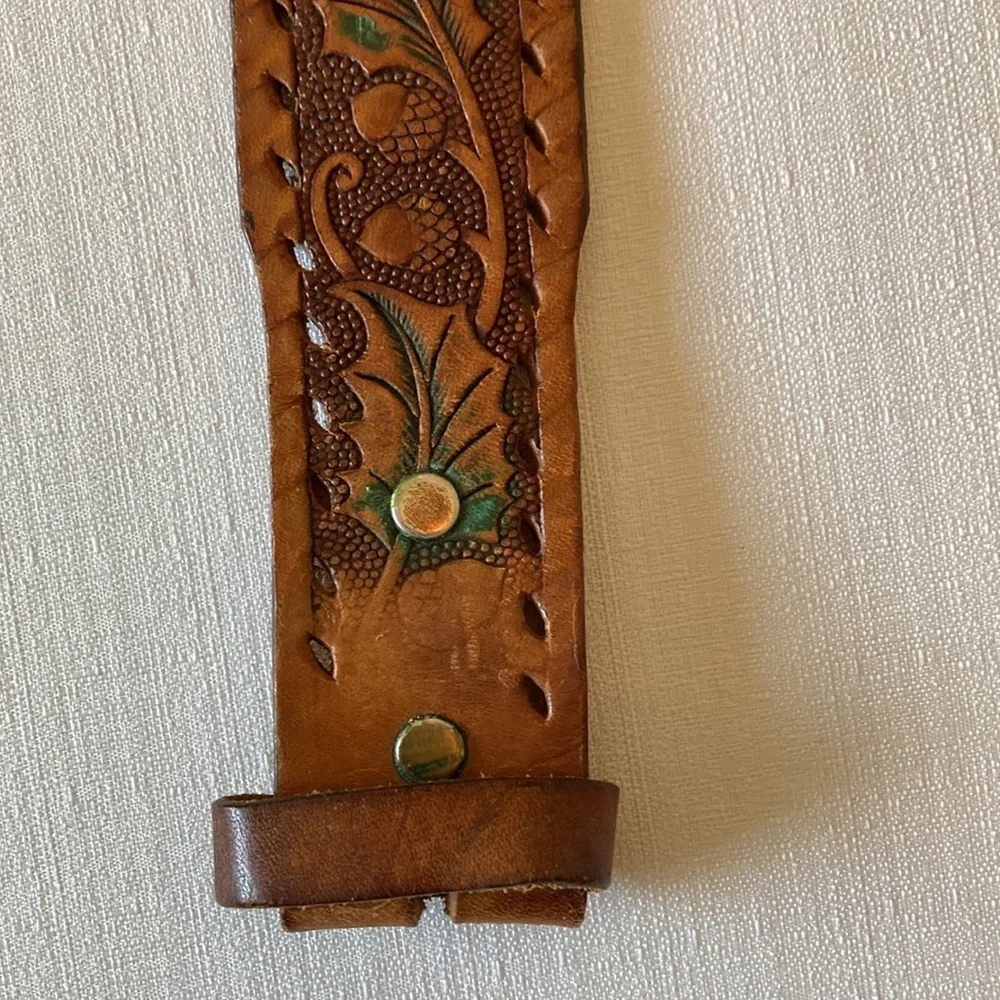 Brown‎ Leather Tooled Belt Acorn Leaf Design with Green Accents Size 34